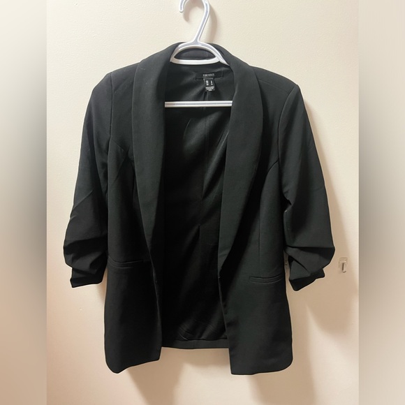 Forever 21 Black Blazer - Picture 1 of 2